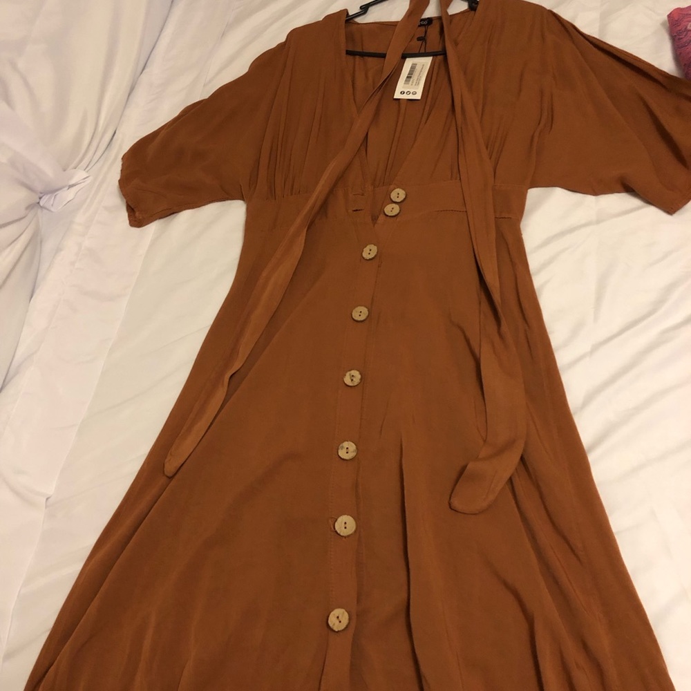 Boohoo woven button dress